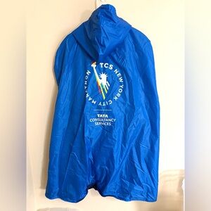 NYRR 2021 New York City Marathon TCS Official Fleece Lined Rain Poncho Hooded